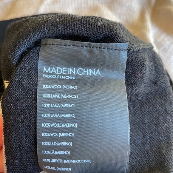 Club monaco light wool sweater - Picture 3 of 3